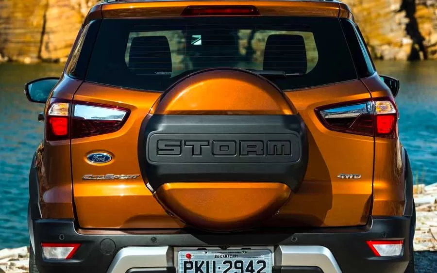 O EcoSport Storm 2021 impressiona com um design agressivo e esportivo. 