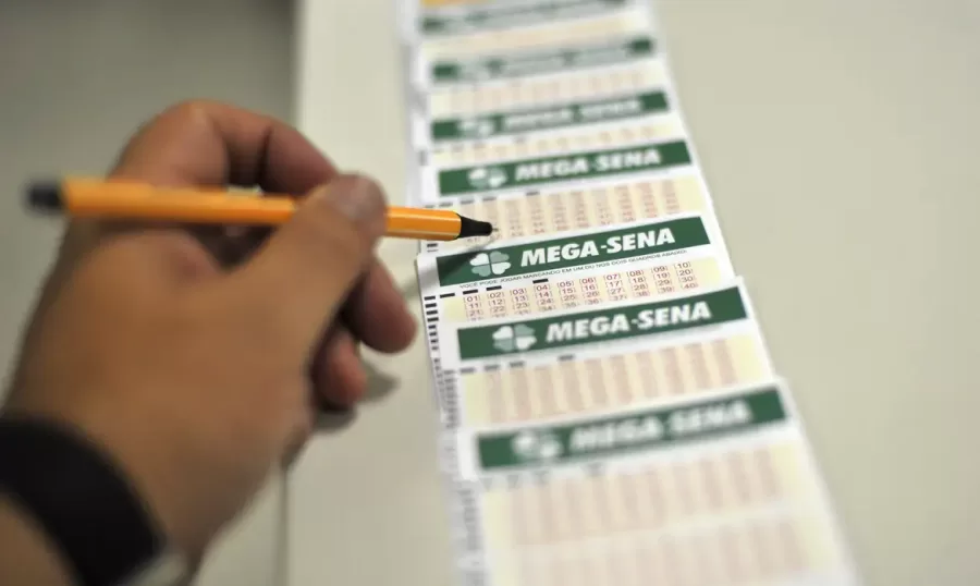 Resultado da Mega Sena 2747: números sorteados pode pagar R$ 9 milhões hoje 10/07/2024