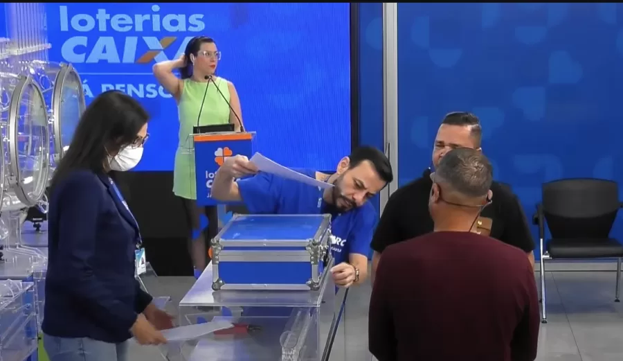 Loteria 13/09/2024: resultado da Lotofácil 3194, Lotomania 2673, Quina 6532, Dupla Sena 2714 e Super Sete 596