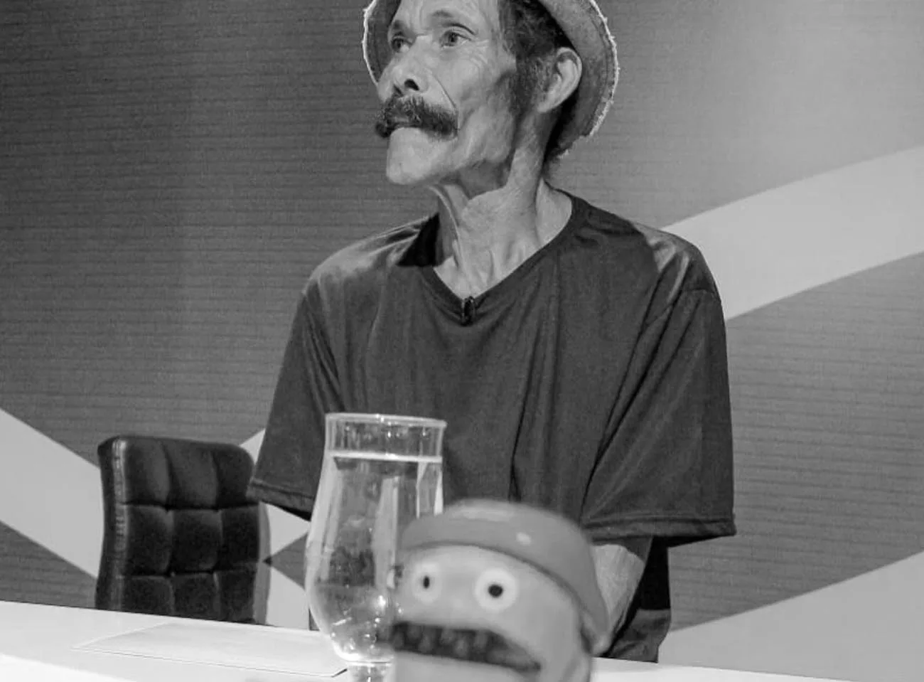 Jailson da Silva, o Madruguinha do Brasil, morreu neste sábado aos 62 anos, vítima de um infarto fulminante. A notícia foi confirmada por sua equipe nas redes sociais.