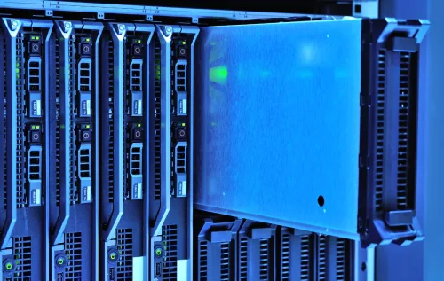 A computação quântica usa leis da mecânica quântica para criar uma nova forma de processar dados. Diferente dos bits, os qubits operam em múltiplos estados simultaneamente - reprodução / canva