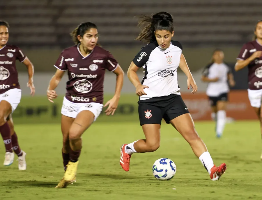Ferroviária 1×1 Corinthians: empate suado, pênalti nos acréscimos e clima tenso na 10ª rodada do Brasileirão Feminino