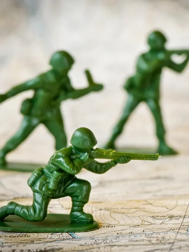 Trump avalia entrada dos EUA na guerra entre Irã e Israel