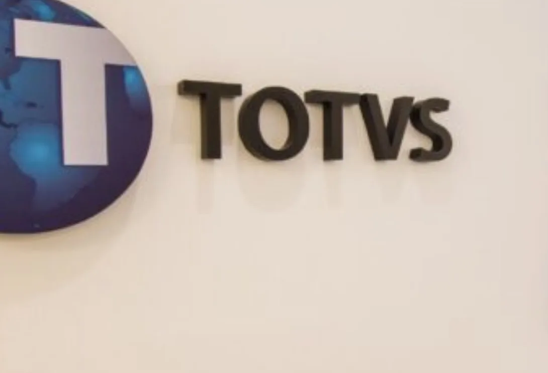 A Totvs anunciou a compra da Linx por R$ 3,05 bilhões. A transação será paga à vista e envolve 100% das ações, incluindo ativos de software voltados ao varejo.