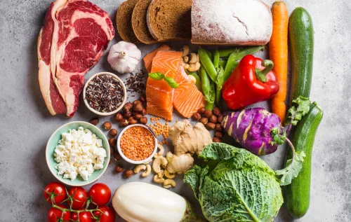 Pesquisas mostram que frutas, legumes e cereais têm hoje menos nutrientes que há décadas. Alterações no solo e no clima explicam essa tendência preocupante.