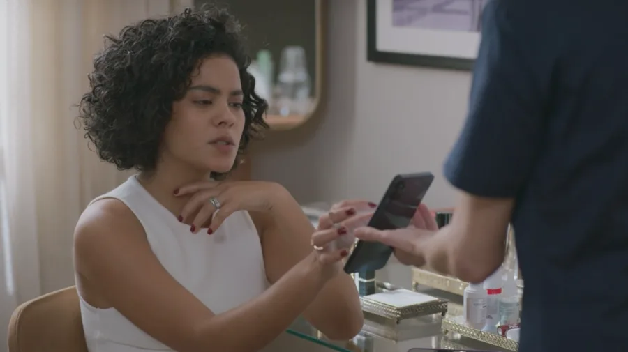 Intrigas, armações e reviravoltas marcam a semana em Vale Tudo. Ivan é preso, Maria de Fátima perde aliados e Odete anuncia o fechamento da Paladar.