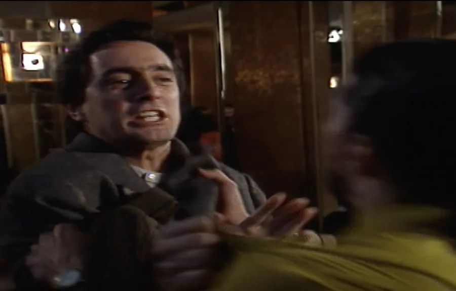 Mauro não conseguiu conter o temperamento explosivo. Ao ser interpelado, reagiu de maneira descontrolada, gerando um escândalo que atraiu fotógrafos e rendeu registros constrangedores