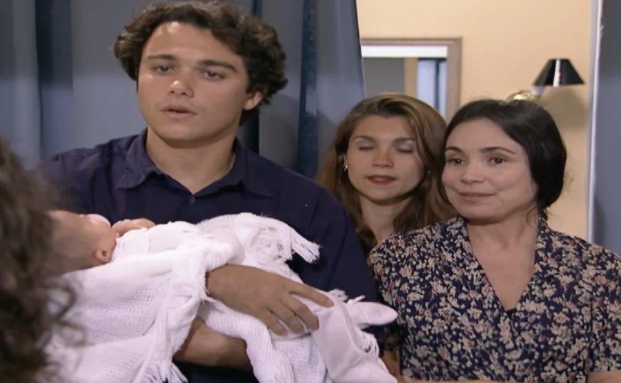 Caio vê Alice e reabre segredos em História de Amor - Foto: Globo