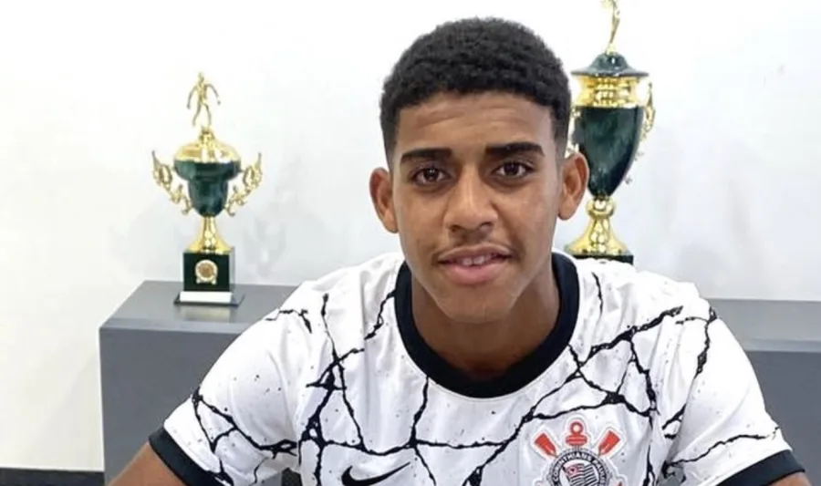 Gui Negão marca de meia-bicicleta e Corinthians empata contra o Bahia em jogo movimentado pelo Brasileirão
