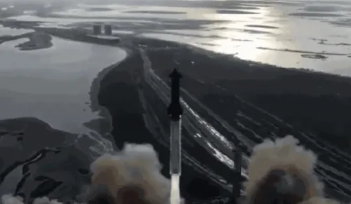 Starship faz 10º voo e lança satélites no espaço pela 1ª vez com sucesso