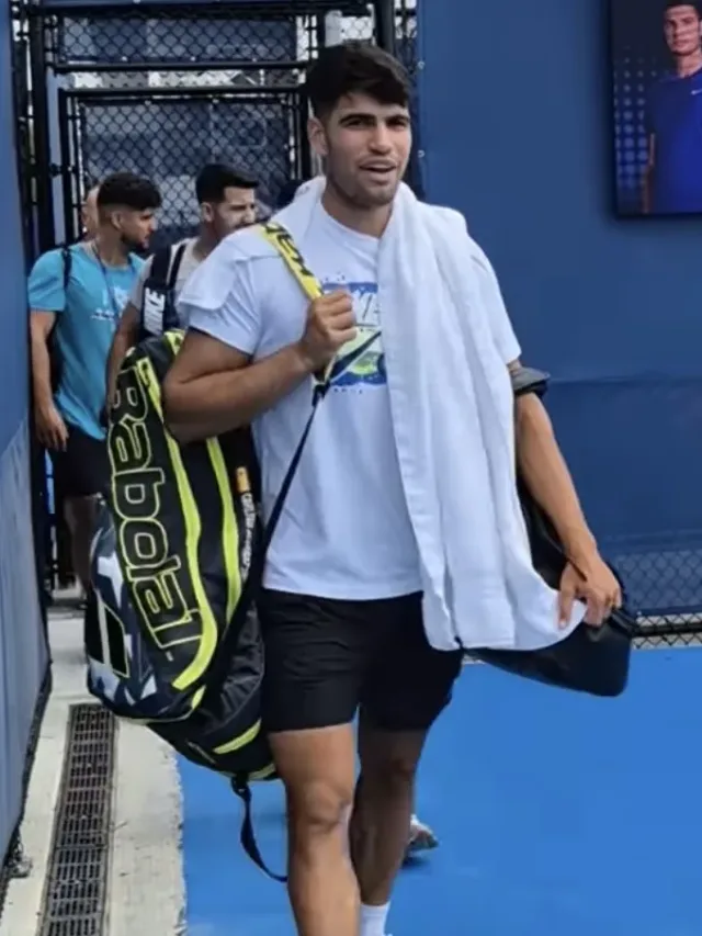 Alcaraz vence Cincinnati após desistência de Sinner na final