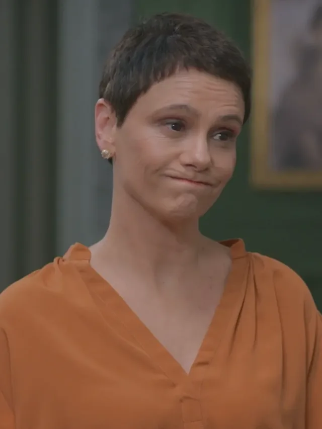 Novela Vale Tudo resumo hoje (20): Fátima descobre farsa de Celina