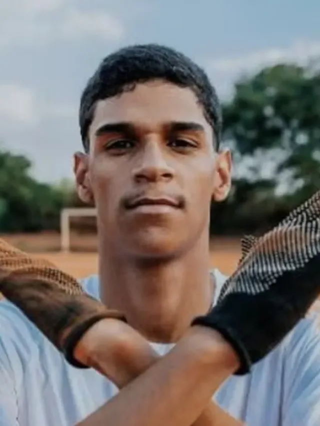 Luva de Pedreiro é internado em hospital de João Pessoa