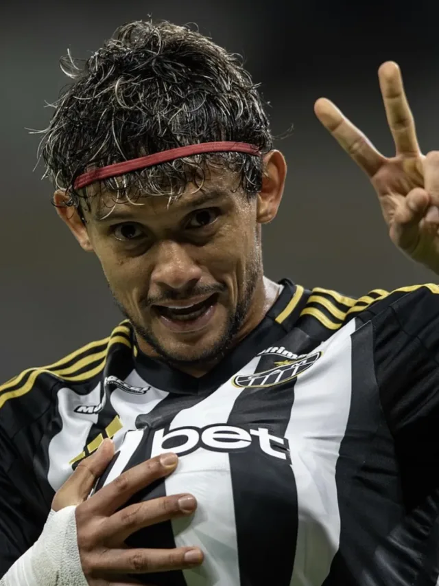 Gustavo Scarpa do Galo marcou um golaço no jogo Atlético-MG x Grêmio