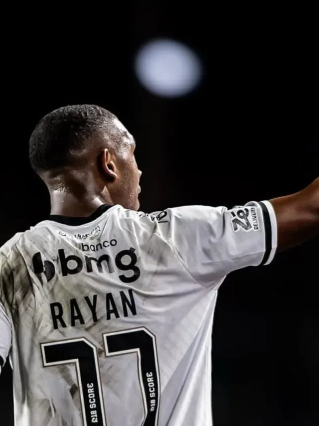 Rayan marca de pênalti e amplia goleada do Vasco sobre o Santos