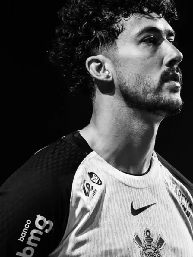 Gustavo Henrique faz de cabeça e amplia para o Corinthians