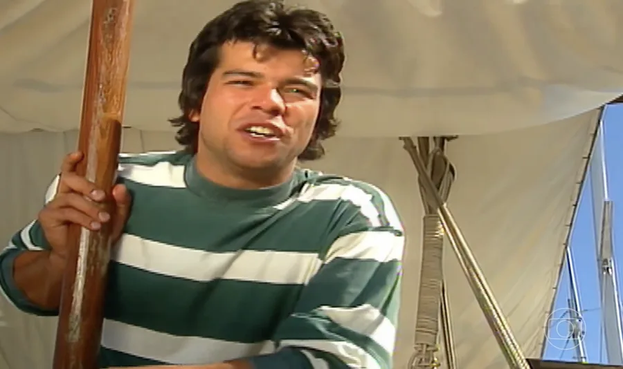 Lisa resiste a Alexandre enquanto Andrezza se envolve com Antônio