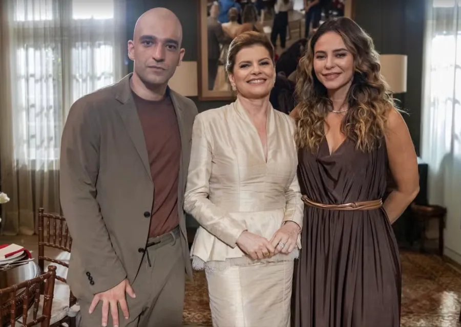 Maria de Fátima arma contra Odete e intensifica crise familiar