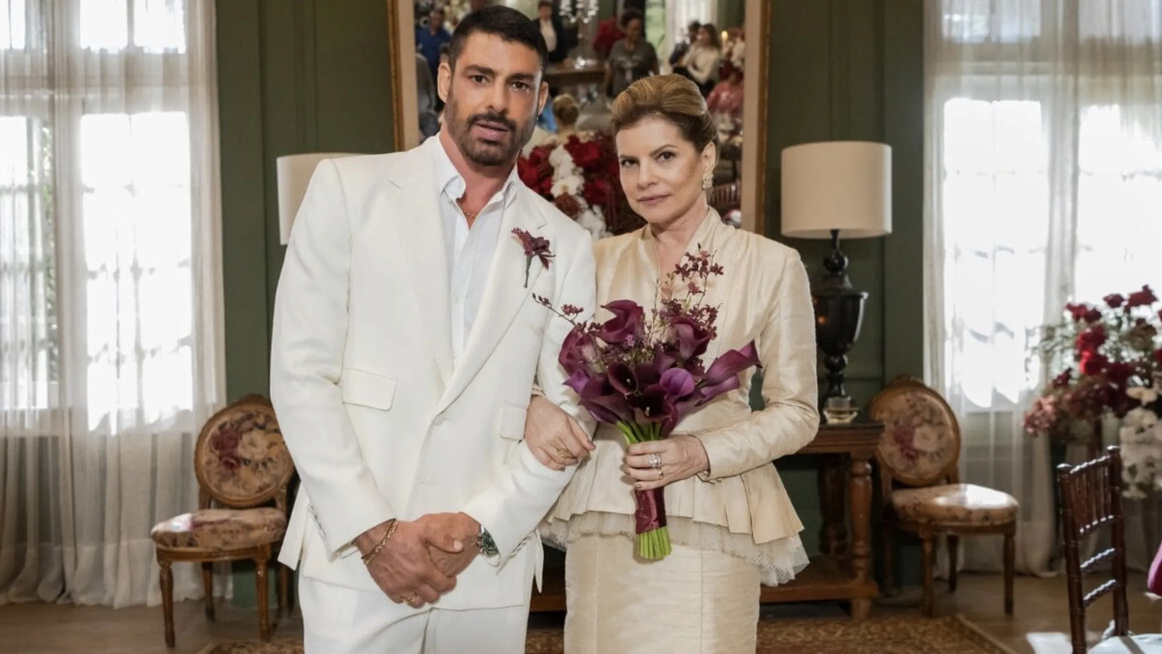 Odete e César casando (Foto: Divulgação, Globo)