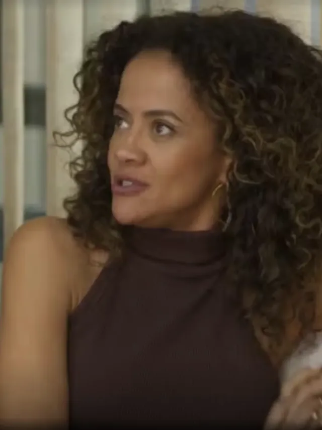 Dona de Mim amanhã (9): Segredos agitam vida de Jaques e Davi