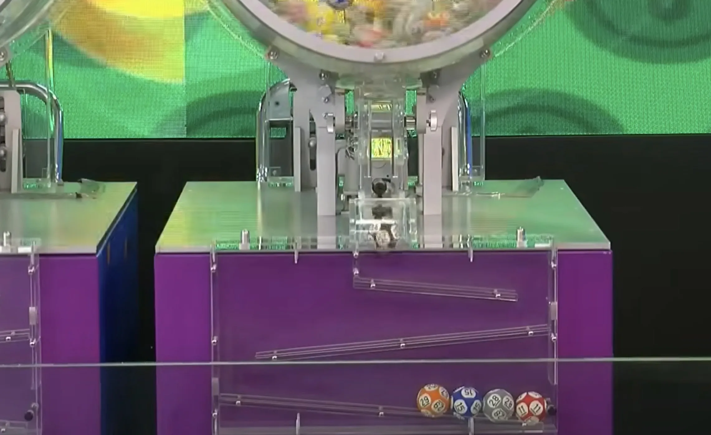 O concurso 2856 da Dupla Sena será sorteado hoje em São Paulo, prometendo movimentar milhares de apostadores com prêmio acumulado.