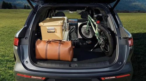 BYD Atto 8 2026 chega com autonomia alta, sete lugares e desempenho que pressiona SUVs grandes tradicionais no Brasil