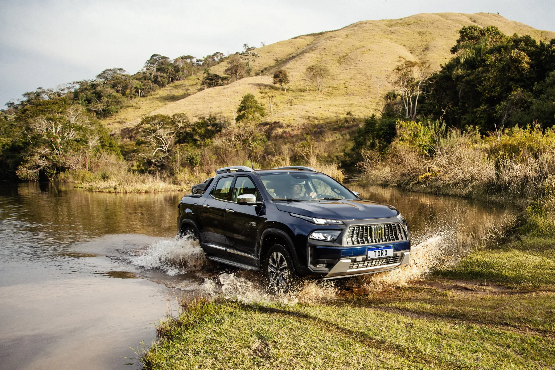 A Fiat Toro Ranch 2.2 Turbo Diesel 2026 é feita para quem não se contenta com pouco. É bruta, rápida e confortável como um SUV de luxo, mas com a alma de um trator rebelde.